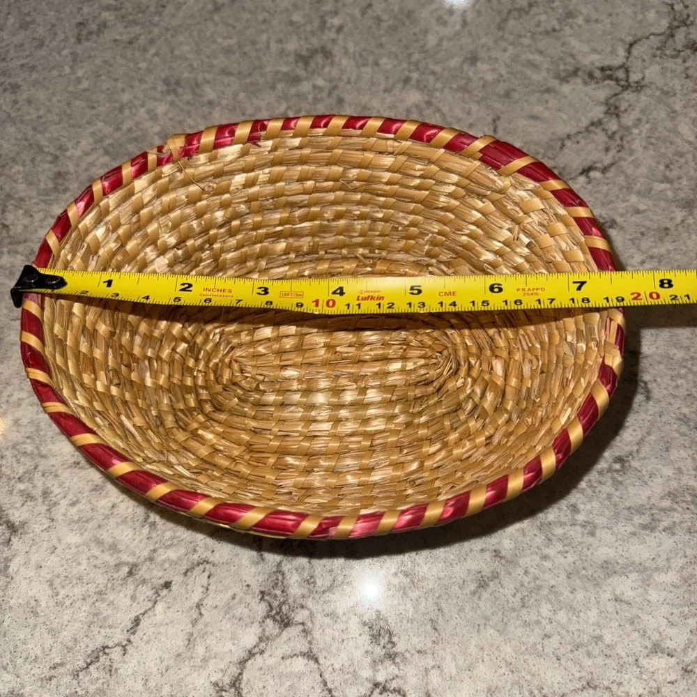 Vintage Handwoven Chicken Basket with Lid Straw Coiled Cottage Farmhouse 7.5x5.5